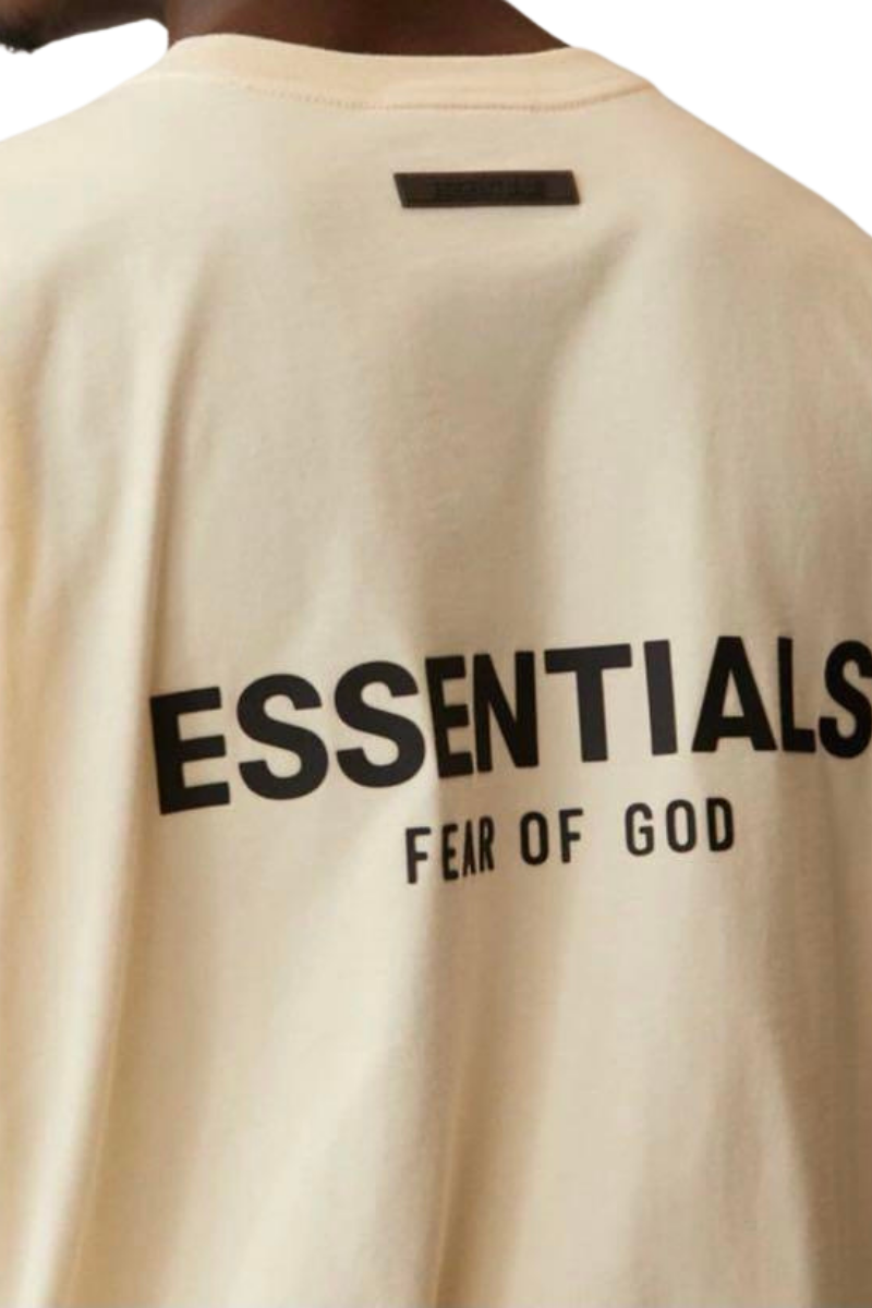 เสื้อยืดลายนูนยาง SS21 Essentials จาก Fear Of God