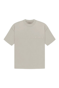 เสื้อยืดลายนูนยาง SS23 Essentials จาก Fear Of God