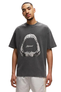 Mewakili Shark Jaws Tee